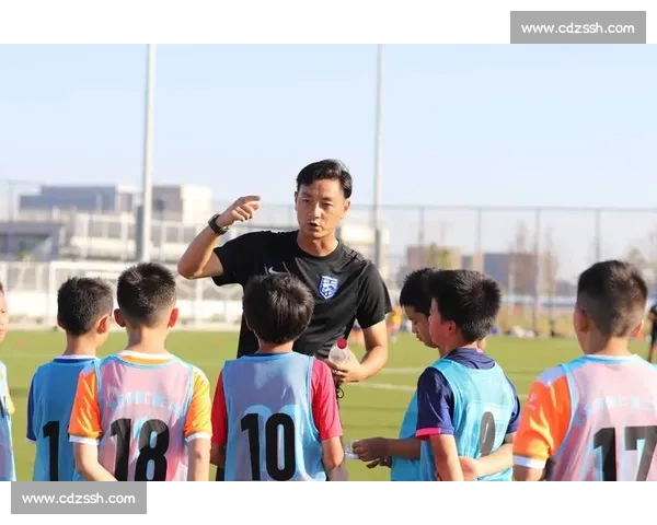 绿茵外的青春集结：足球小将三队别墅欢聚暖时光